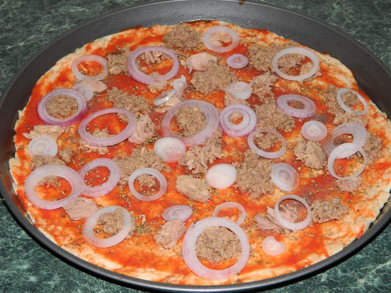 Pizza cu ton