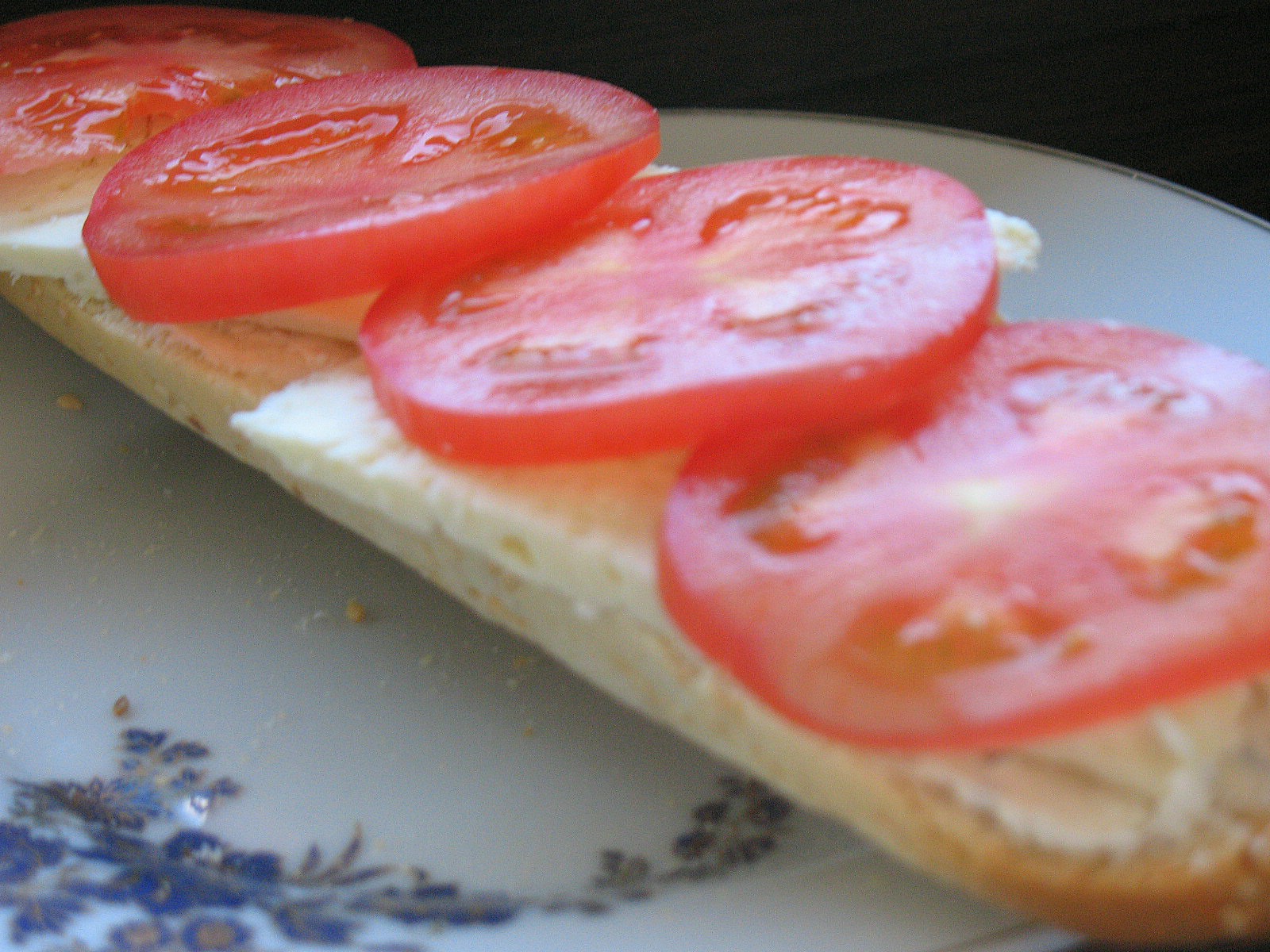 Sandwich cu Ceva fin cu verdeata