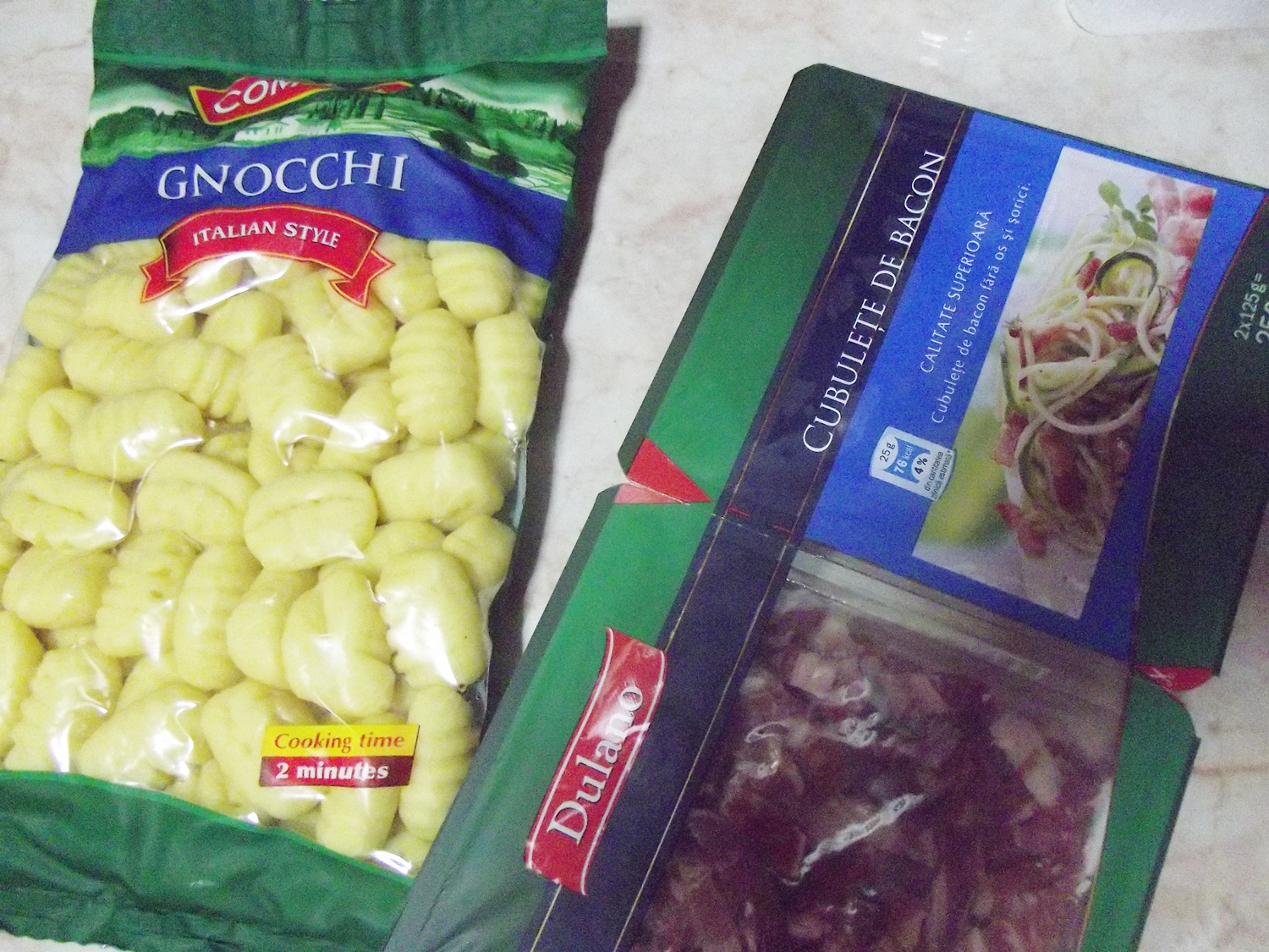 Gnocchi cu bacon şi sos de smântână, reţeta simplă, foarte rapidă, săţioasă şi foarte gustoasă