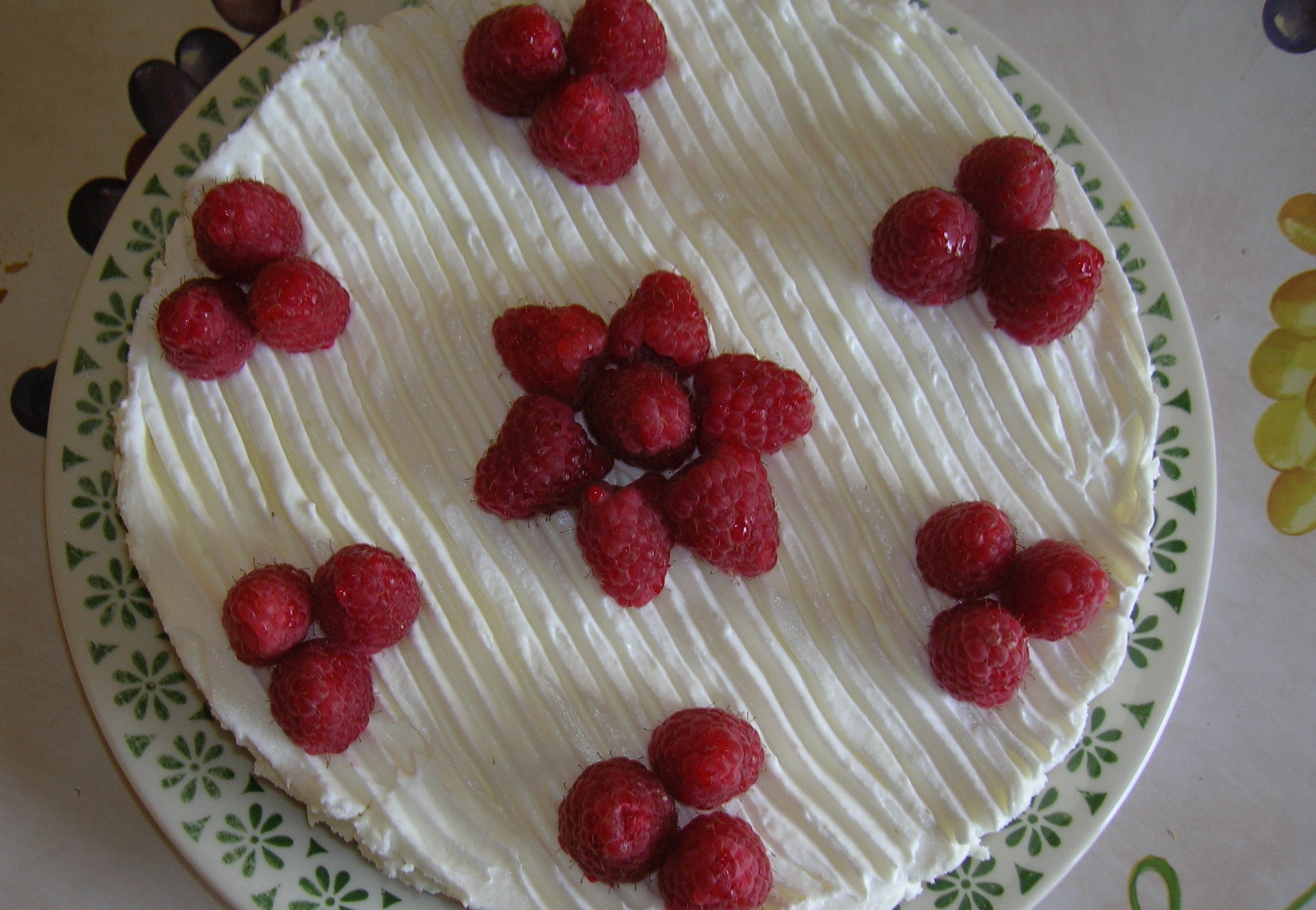 Cheesecake cu zmeura (fara coacere)