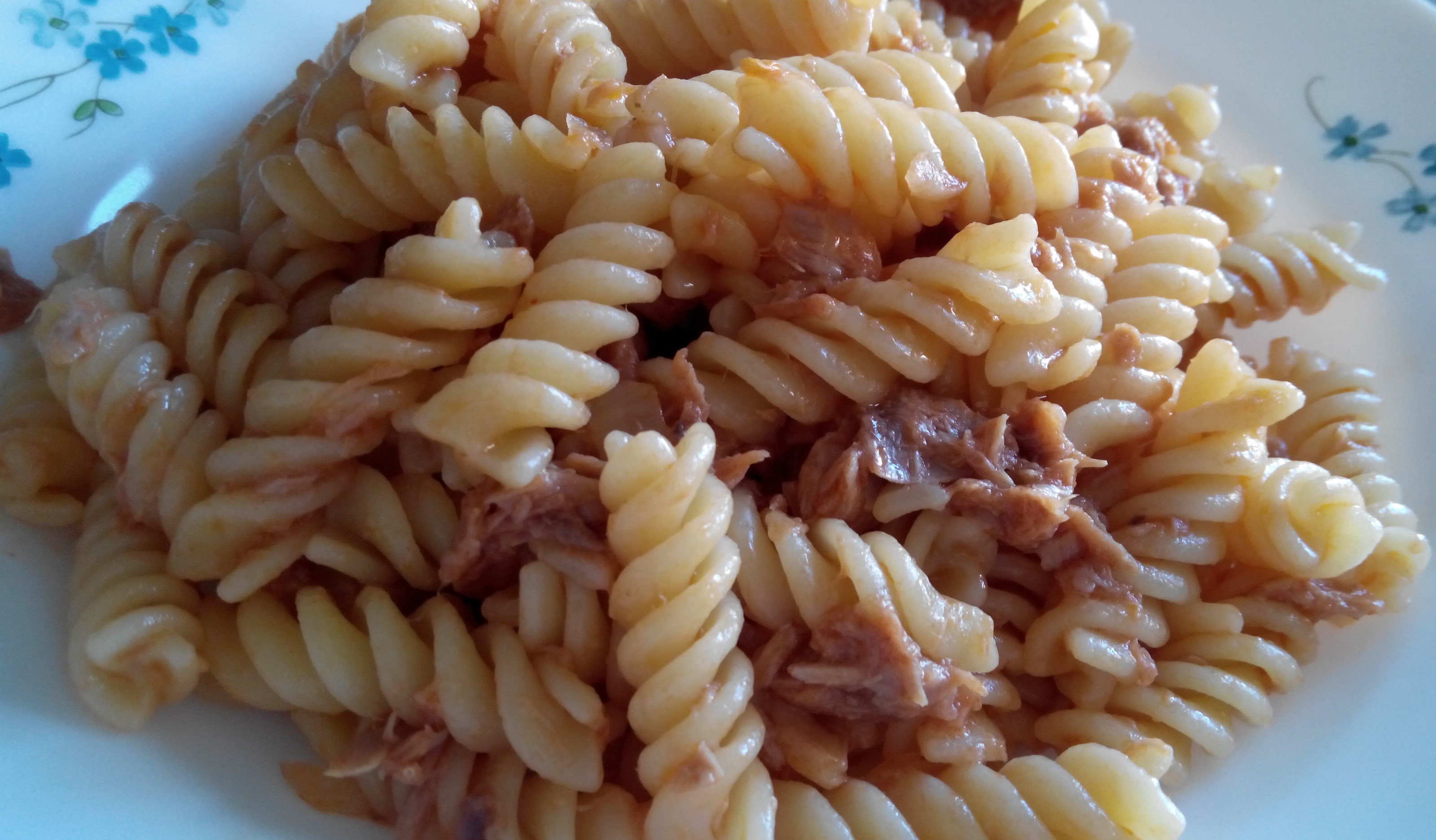 Fusilli cu ton