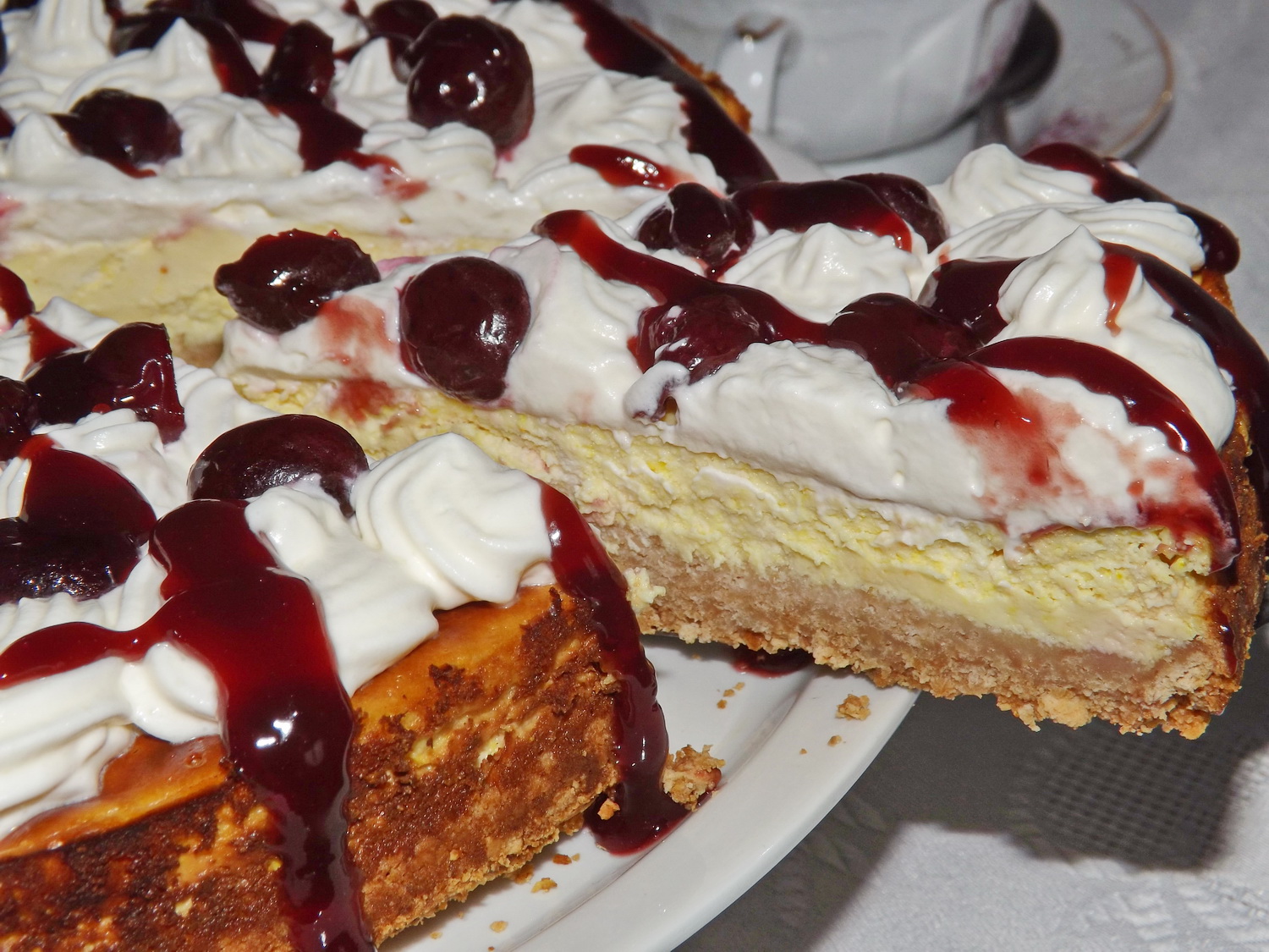 Desert cheesecake cu cirese