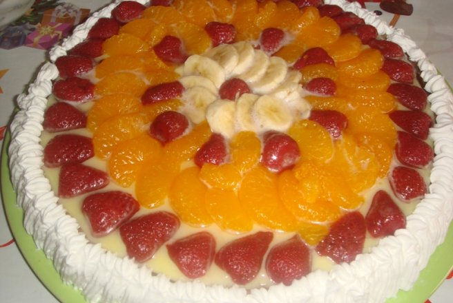 Tarta cu fructe " 1 Martie "