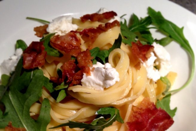 Tagliatelle cu Ricotta, Pancetta și rucola