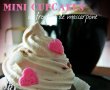 Mini cupcakes cu visine si frosting de mascarpone-6