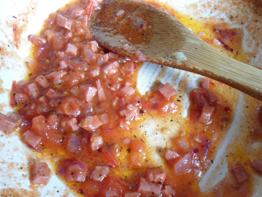 Tortellini de casa umplute cu ficat de pui