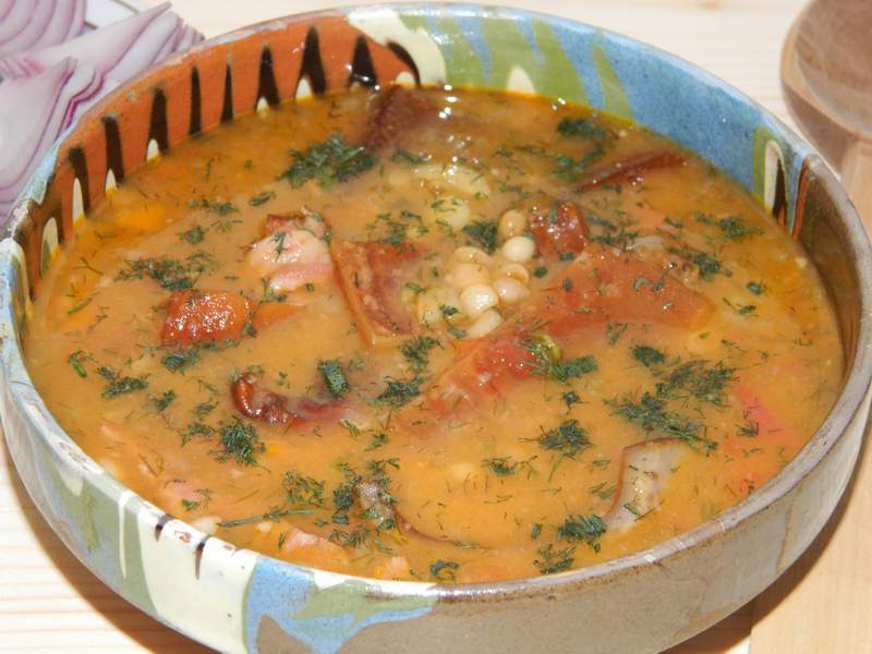 Ciorba de fasole boabe cu sorici