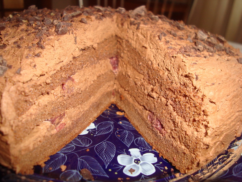 Tort cu mousse de ciocolata