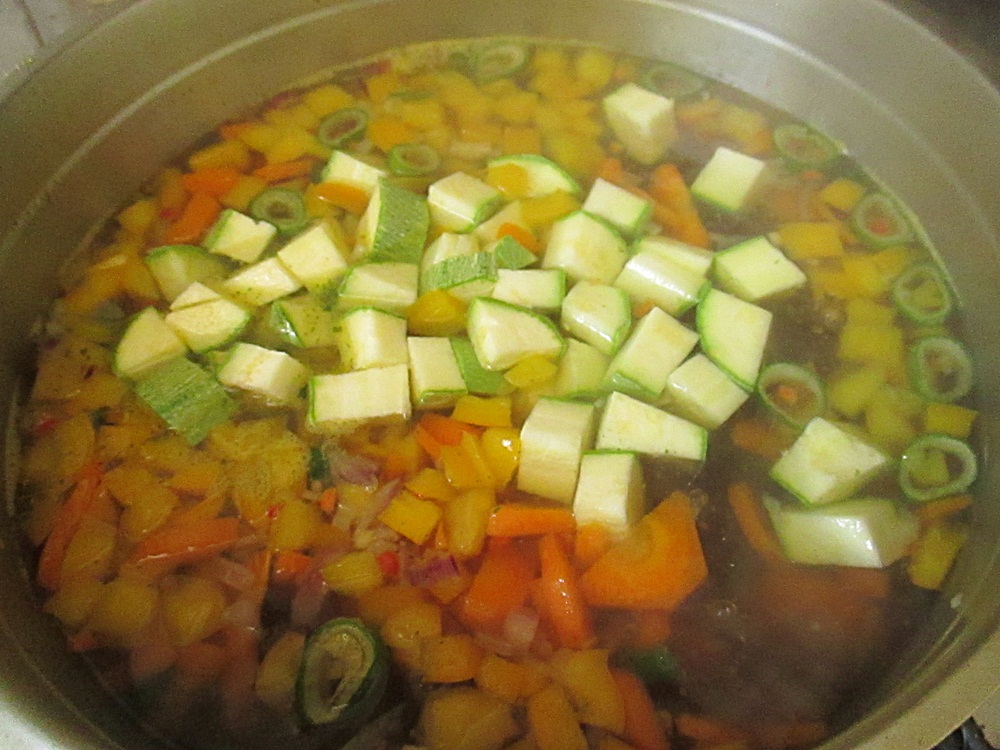 Ciorba cu dovlecel si ou