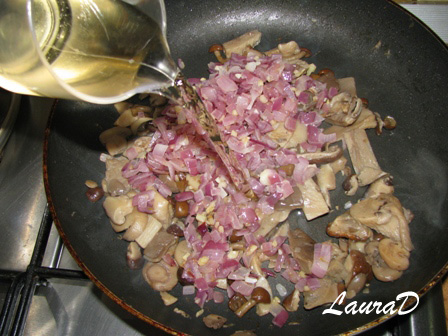 Stroganoff de ciuperci cu tarhon