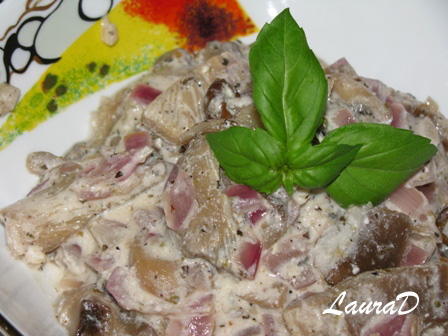 Stroganoff de ciuperci cu tarhon