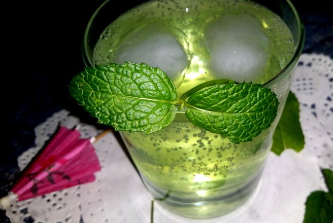 Sirop de menta de casa