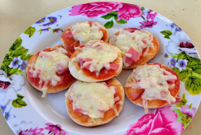 Mini pizza la cuptor