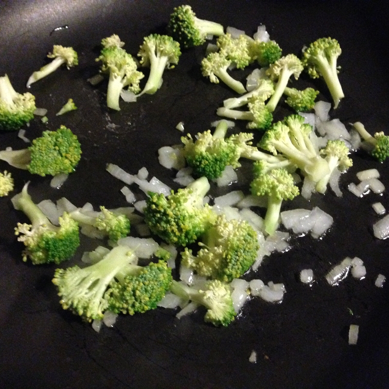 Paste cu broccoli si rosii cherry