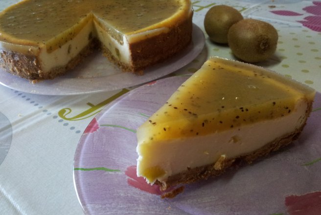 Cheescake cu jeleu de kiwi