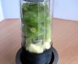 Smoothie cu kiwi, mere si mure-1