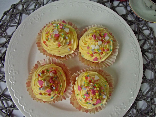 Cupcakes cu crema de vanilie