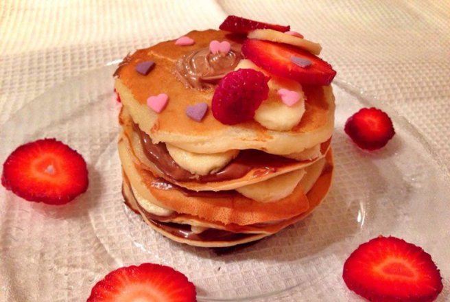 Pancakes cu finetti si banane