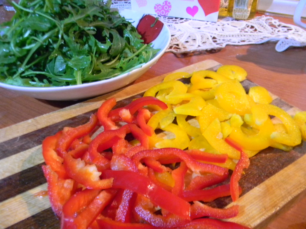 Salata de rucola cu salau pane