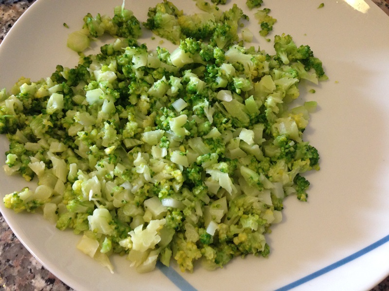 Chiftele de broccoli cu parmezan