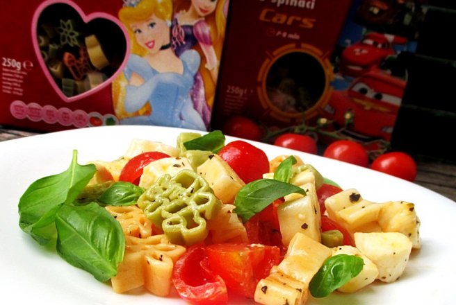 Salata cu paste Disney