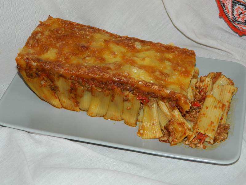 Rigatoni cu carne