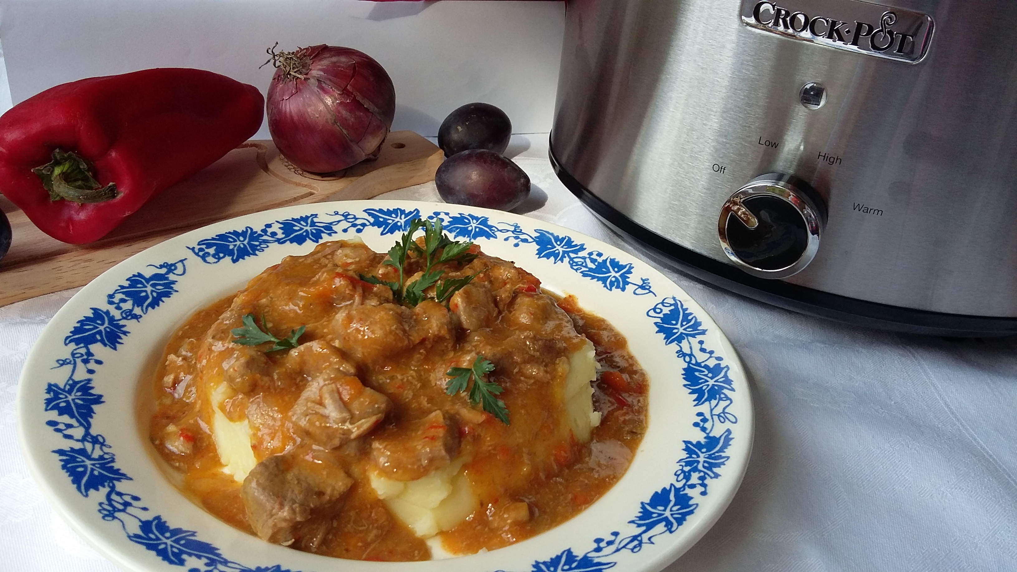 Tocanita din piept de rata la slow cooker Crock-Pot