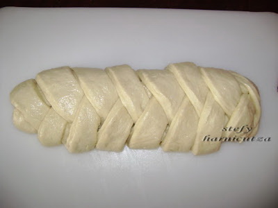 Paine de casa cu lapte (impletita)