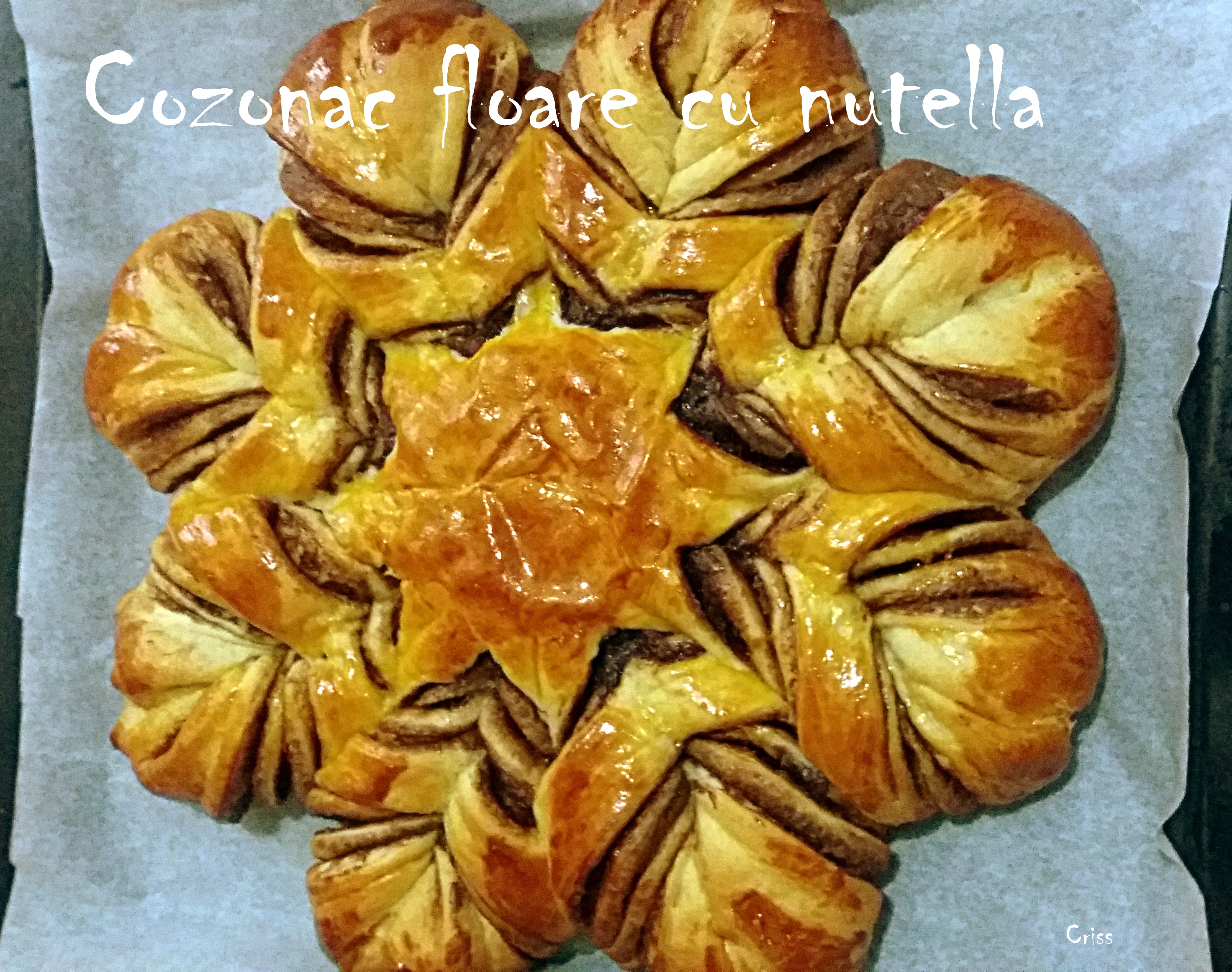 Cozonac floare cu nutella