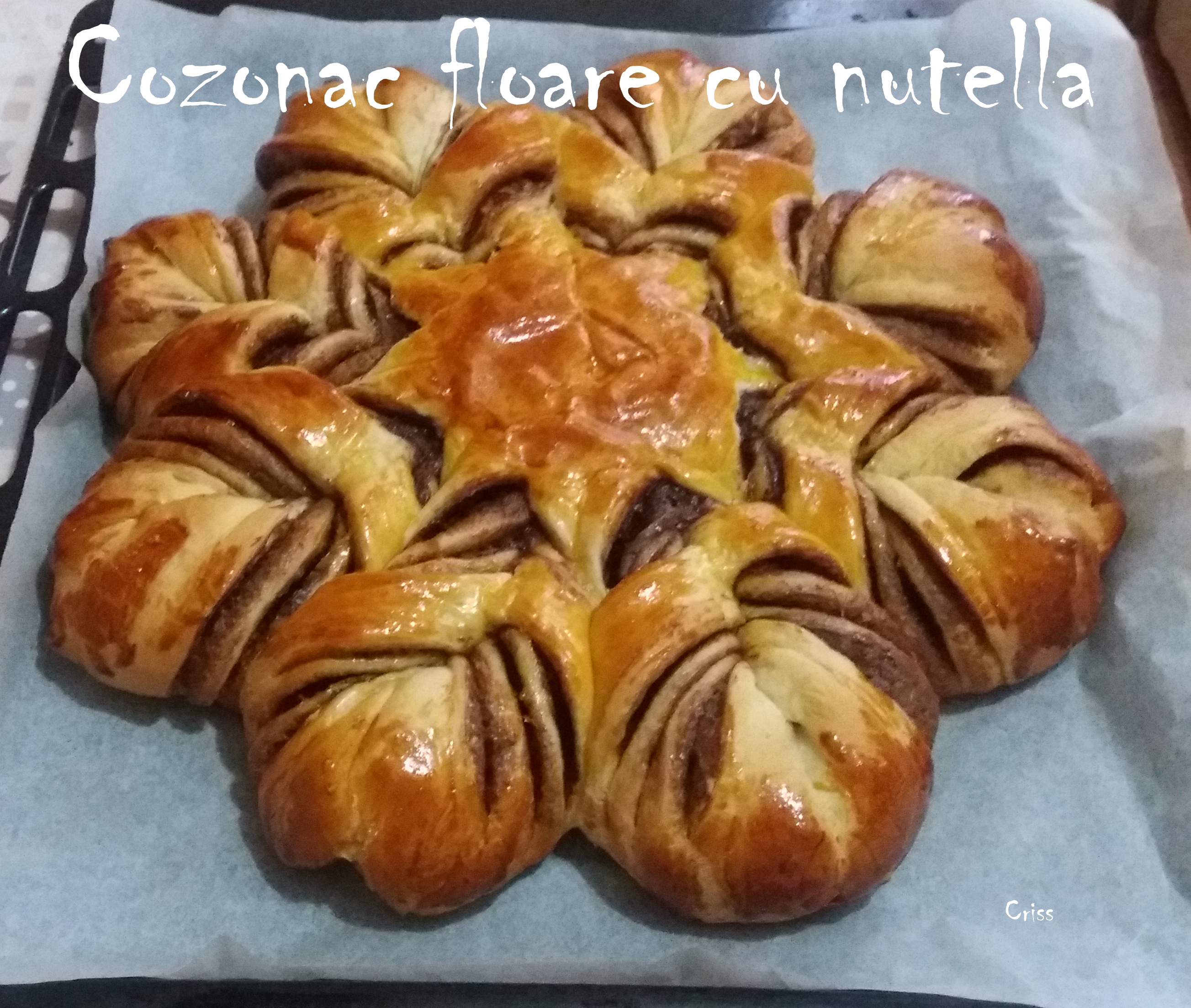 Cozonac floare cu nutella