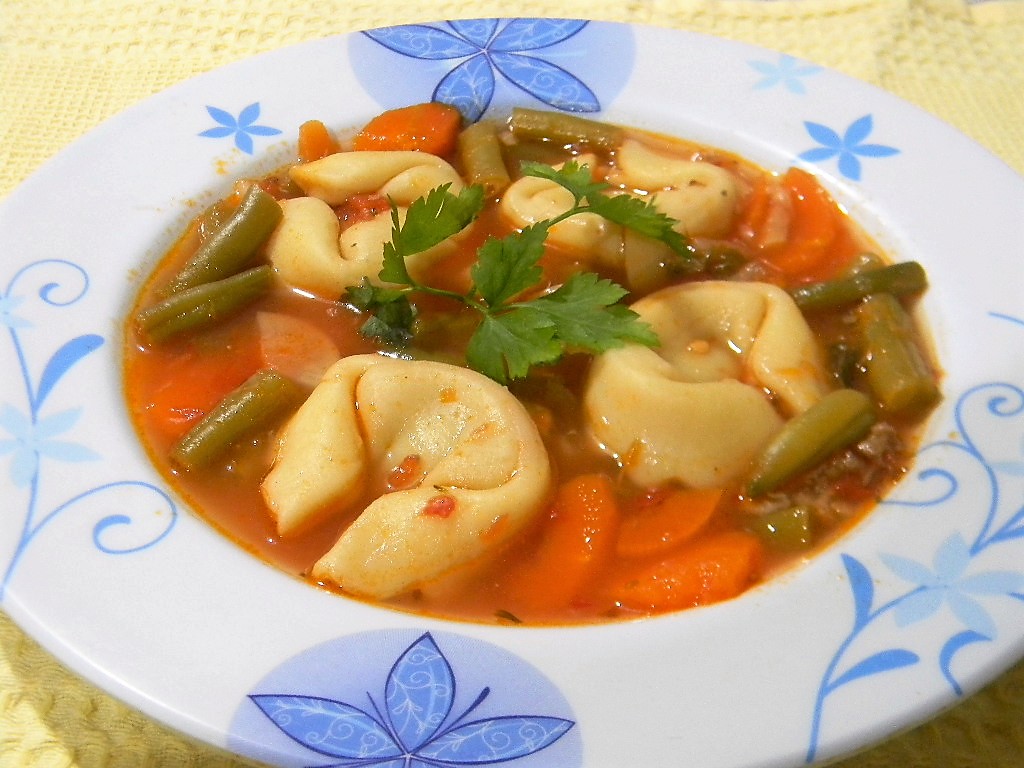 Supa cu tortellini si fasole verde