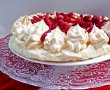 Pavlova cu crema de lamaie-6