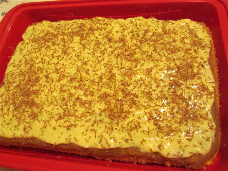 Desert pandispan cu mere si budinca