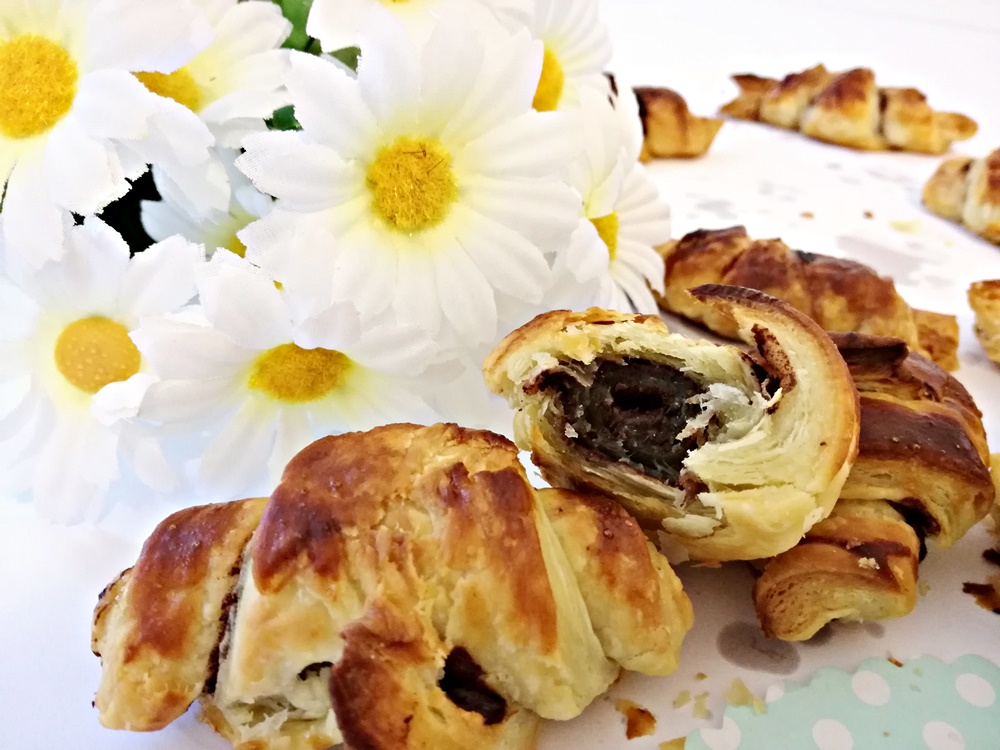 Desert mini croissante cu ciocolata