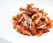 Penne cu sos de rosii si bacon-18