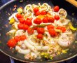 Linguini siciliene cu fructe de mare-10