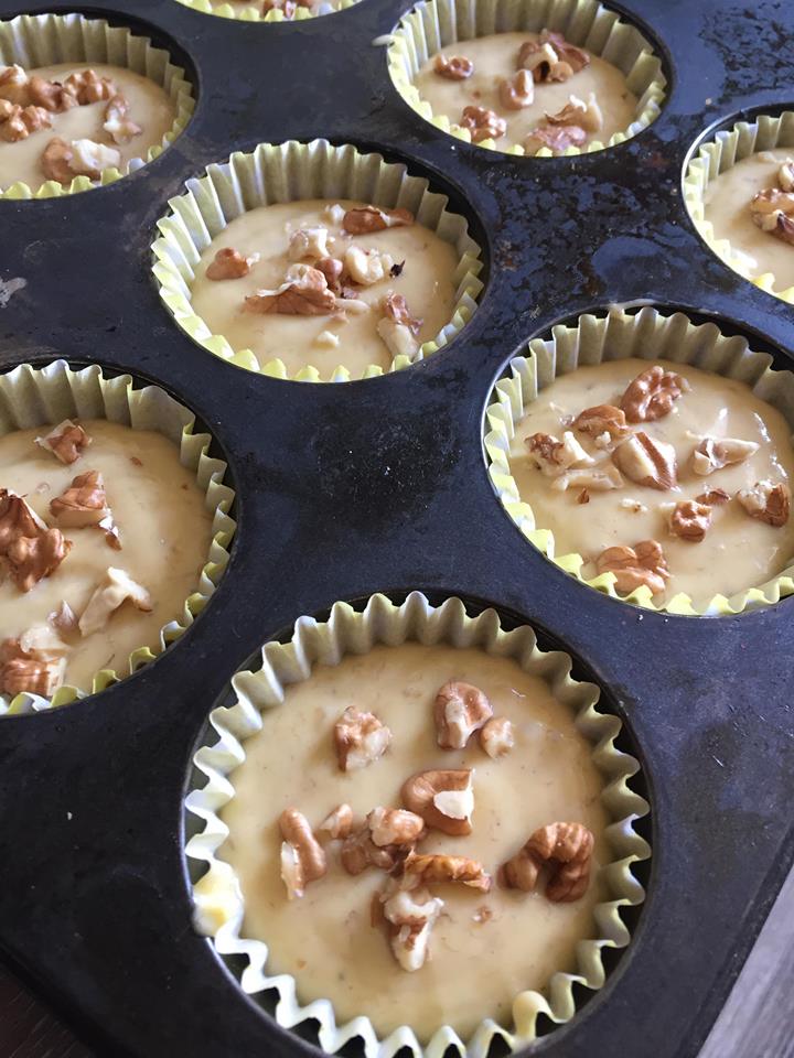 Desert muffins cu banane si nuci