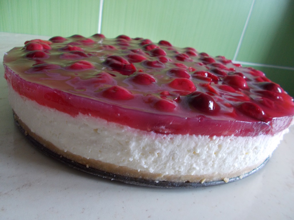 Desert cheesecake cu visine, fara coacere