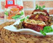 Rulada din carne de pui umpluta cu fasole verde, nuci si cascaval invelita in bacon-8