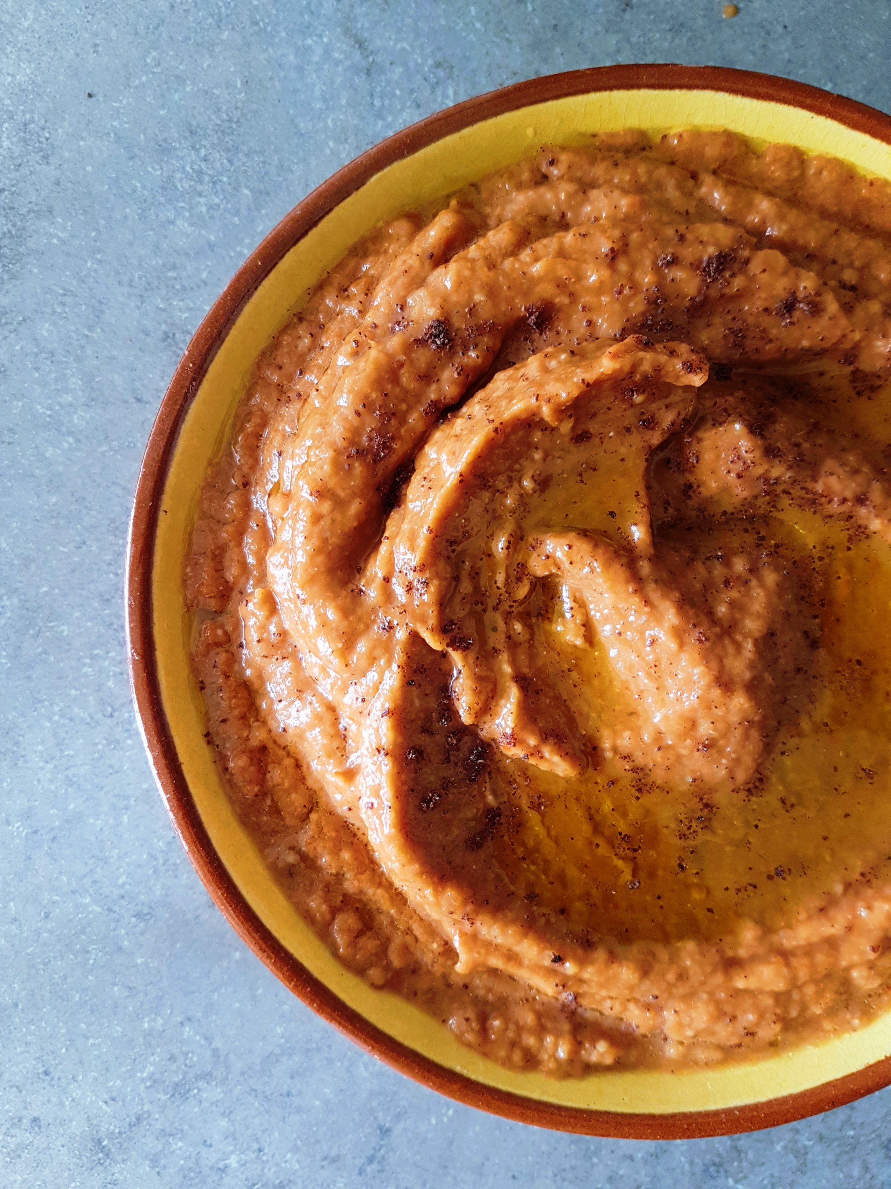 Baba ganoush rosu (Salata libaneza de vinete)