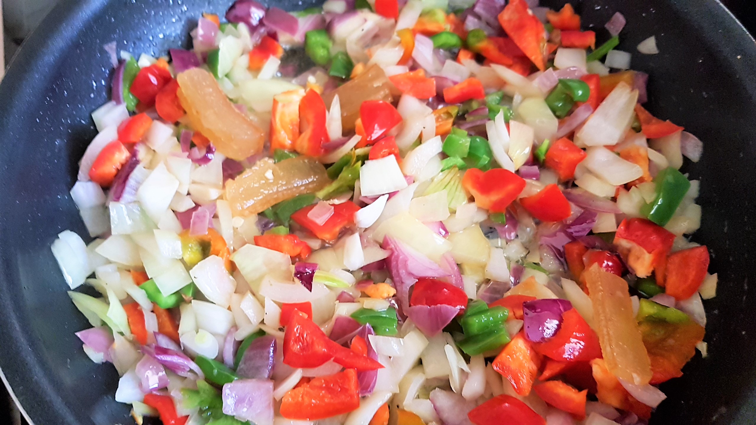 Gulas unguresc de berbecut la Crock-Pot