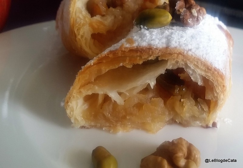 Desert strudel cu mere, nuci si fistic