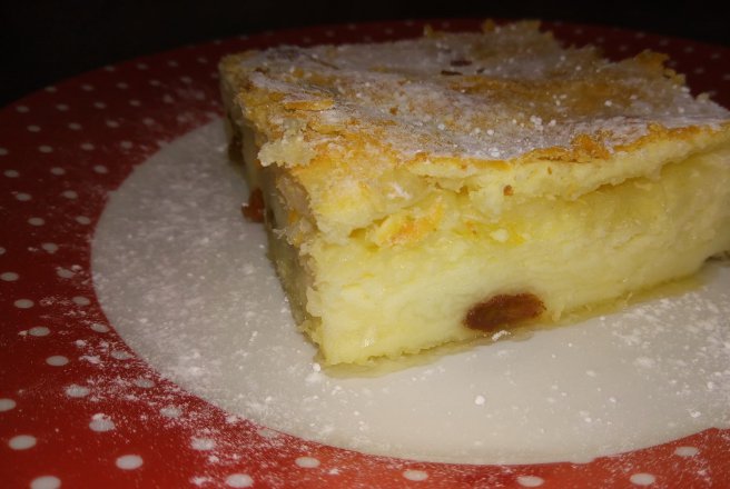 Desert placinta cu crema de branza (fromage blanc)