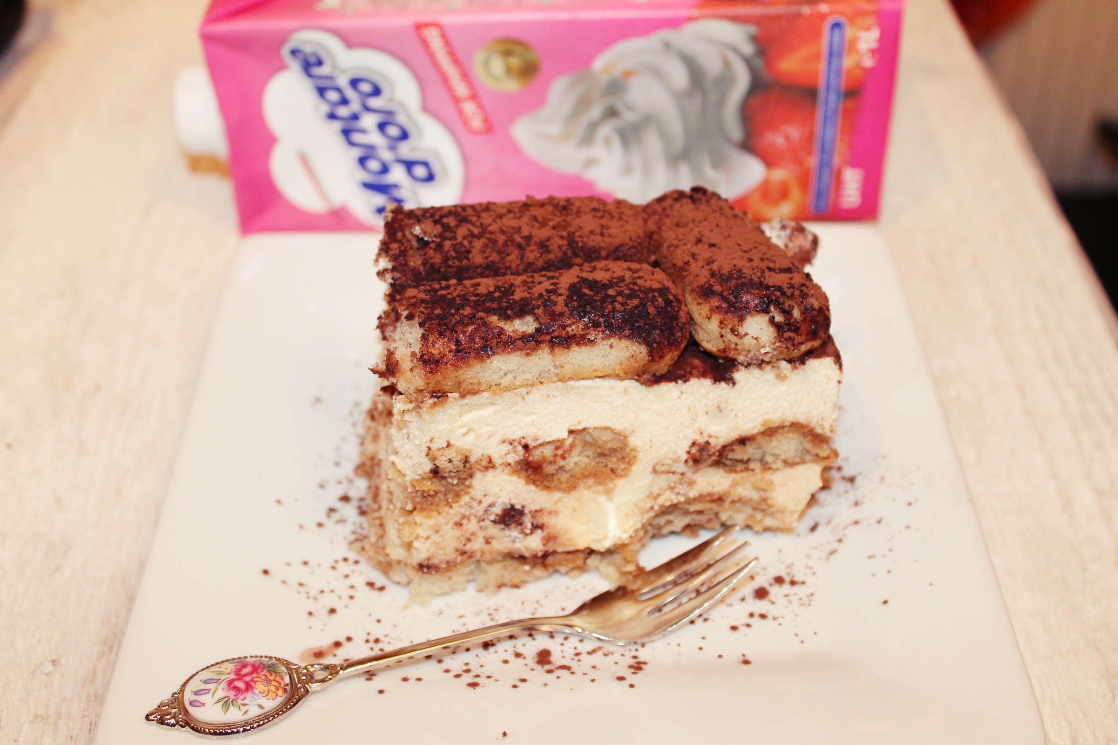 Tiramisu cu dulceata de lapte