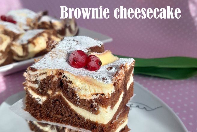 Desert brownie cheesecake