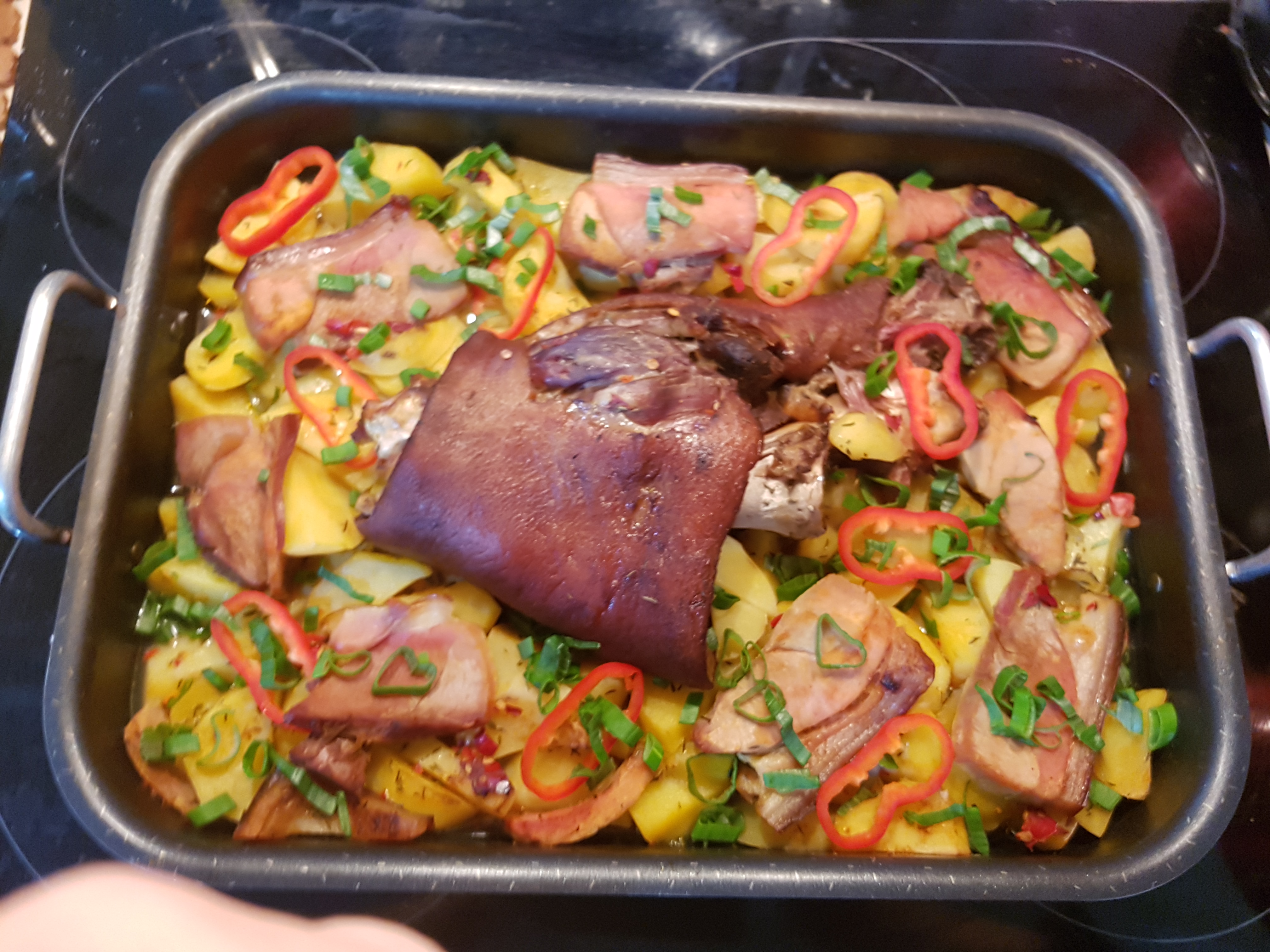 Friptura cu ciolan afumat, jambon si cartofi