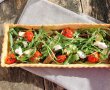 Aperitiv tarta cu rosii, feta si rucola-1