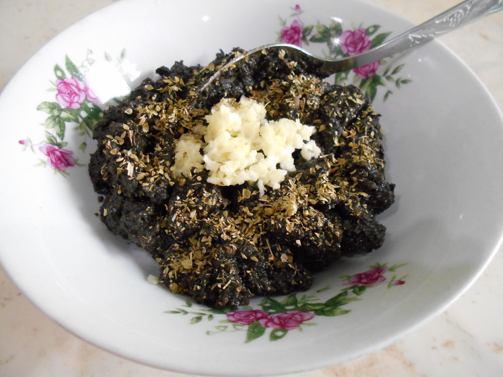 Pasta de post, din masline negre