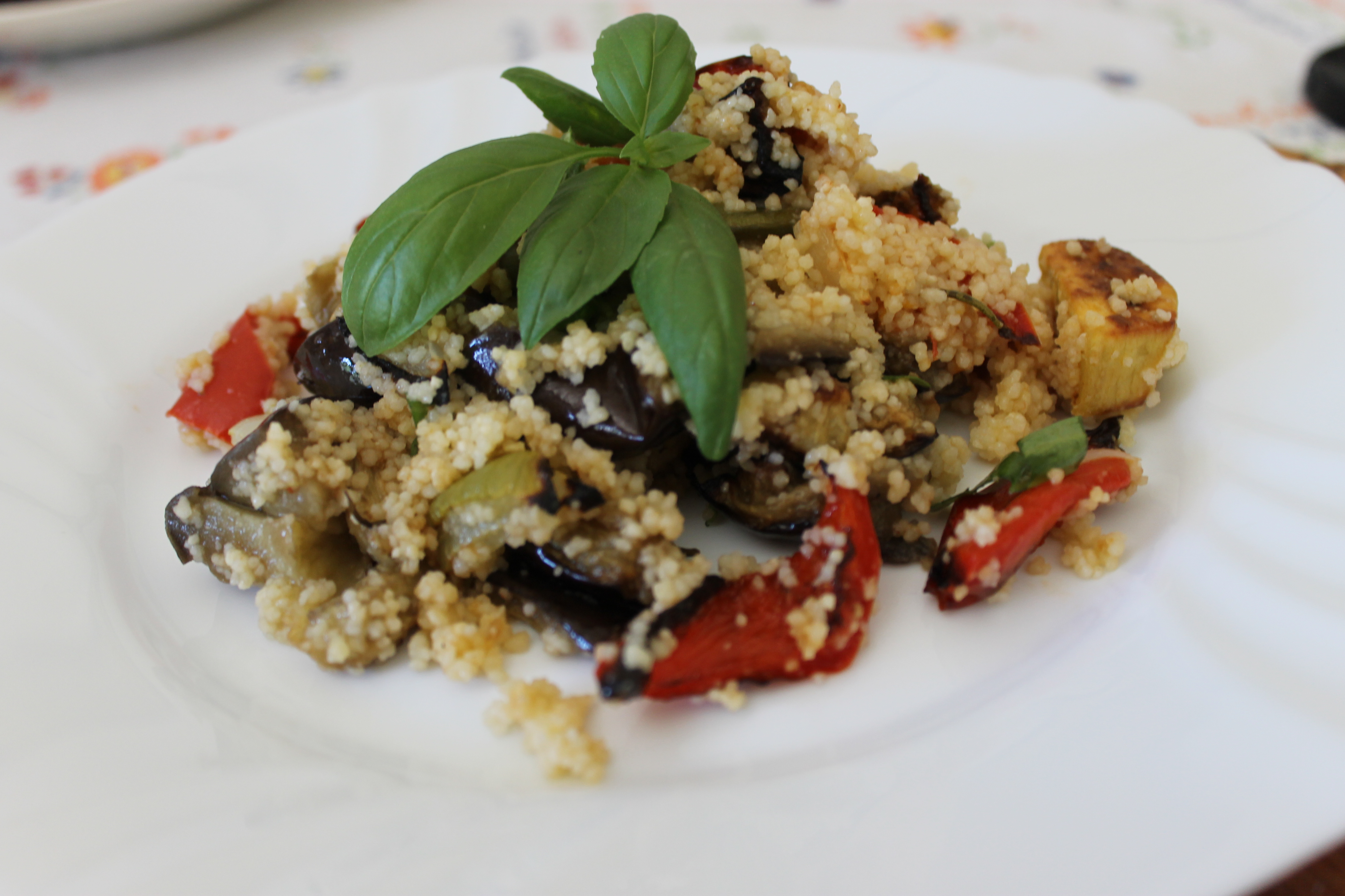 Salata de legume la cuptor cu cous-cous