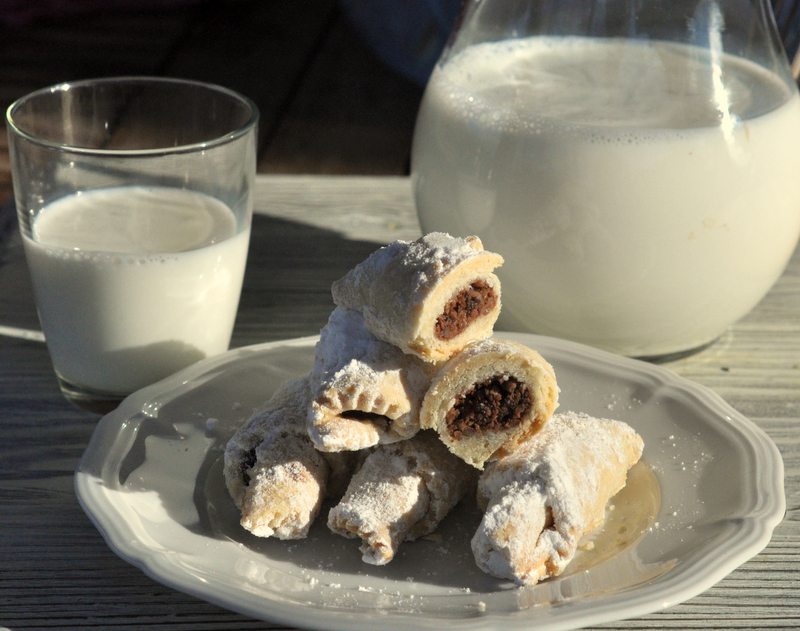 Cornulete cu magiun de prune si nuci